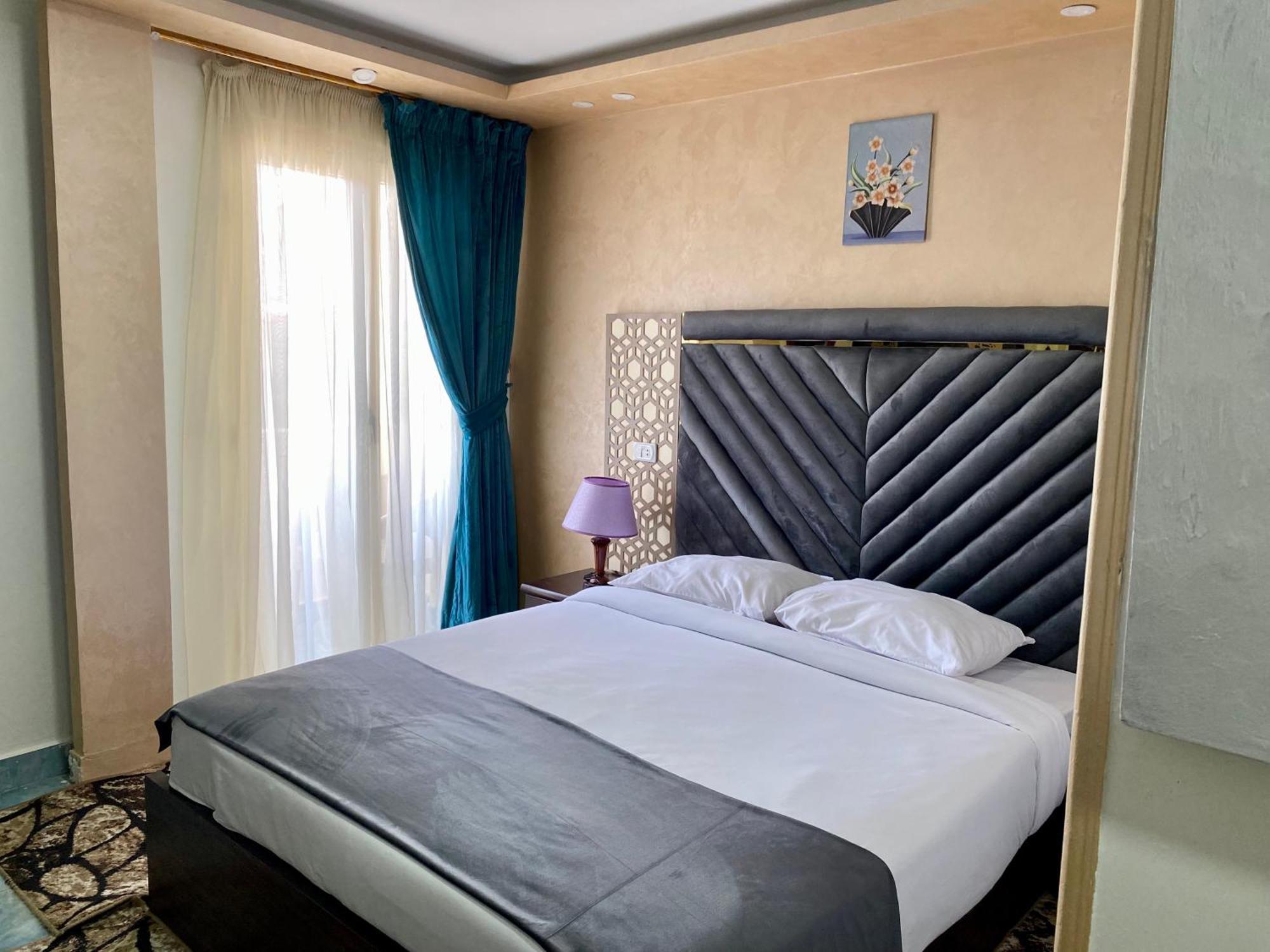 Golden Pyramids Inn Kafret el-Gabal 외부 사진