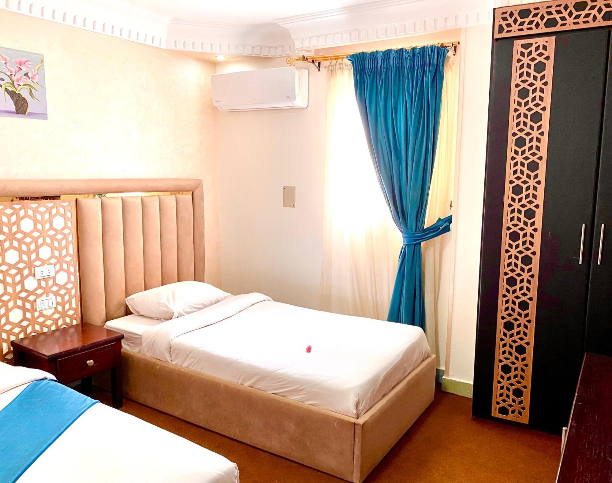 Golden Pyramids Inn Kafret el-Gabal 외부 사진