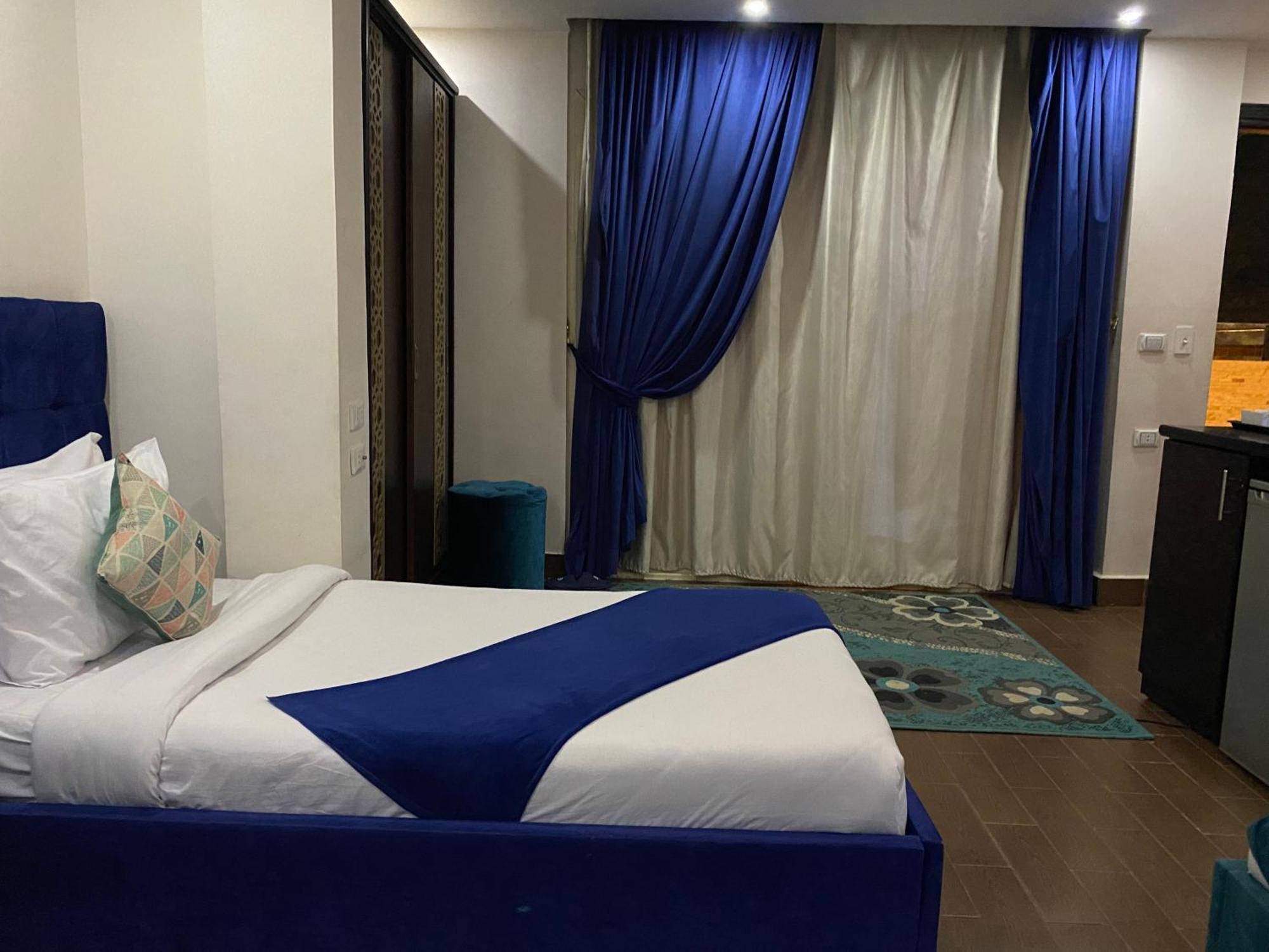 Golden Pyramids Inn Kafret el-Gabal 외부 사진
