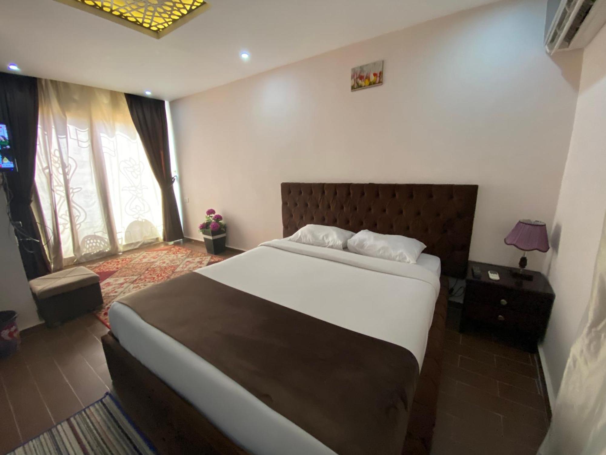 Golden Pyramids Inn Kafret el-Gabal 외부 사진