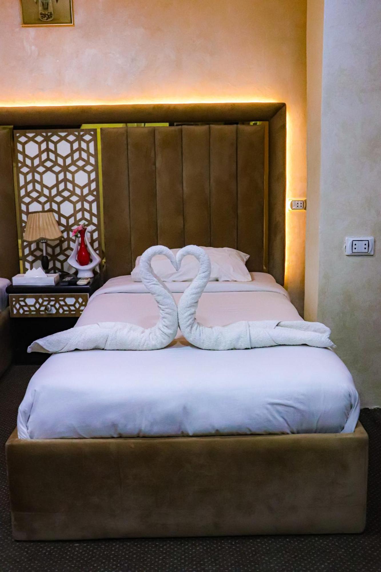 Golden Pyramids Inn Kafret el-Gabal 외부 사진