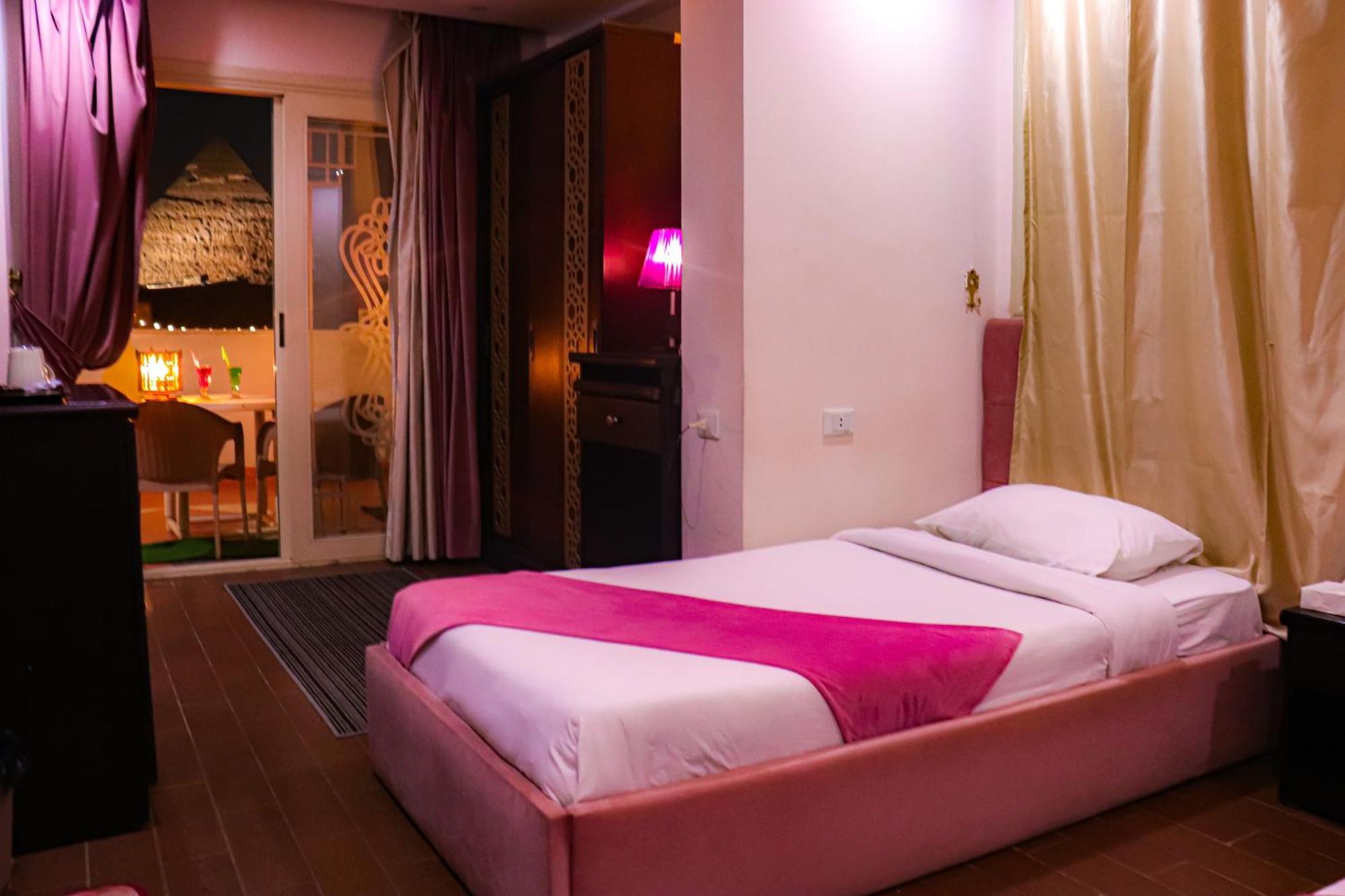 Golden Pyramids Inn Kafret el-Gabal 외부 사진