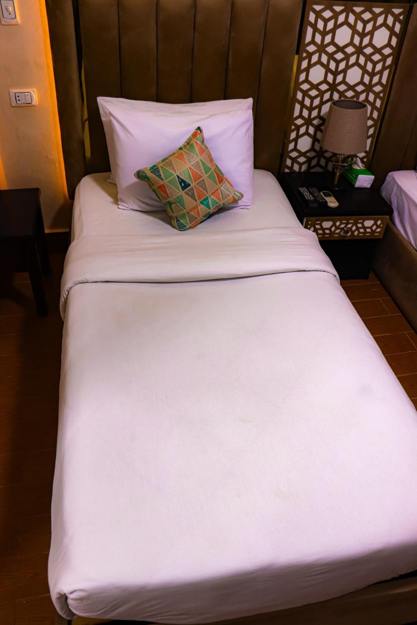 Golden Pyramids Inn Kafret el-Gabal 외부 사진