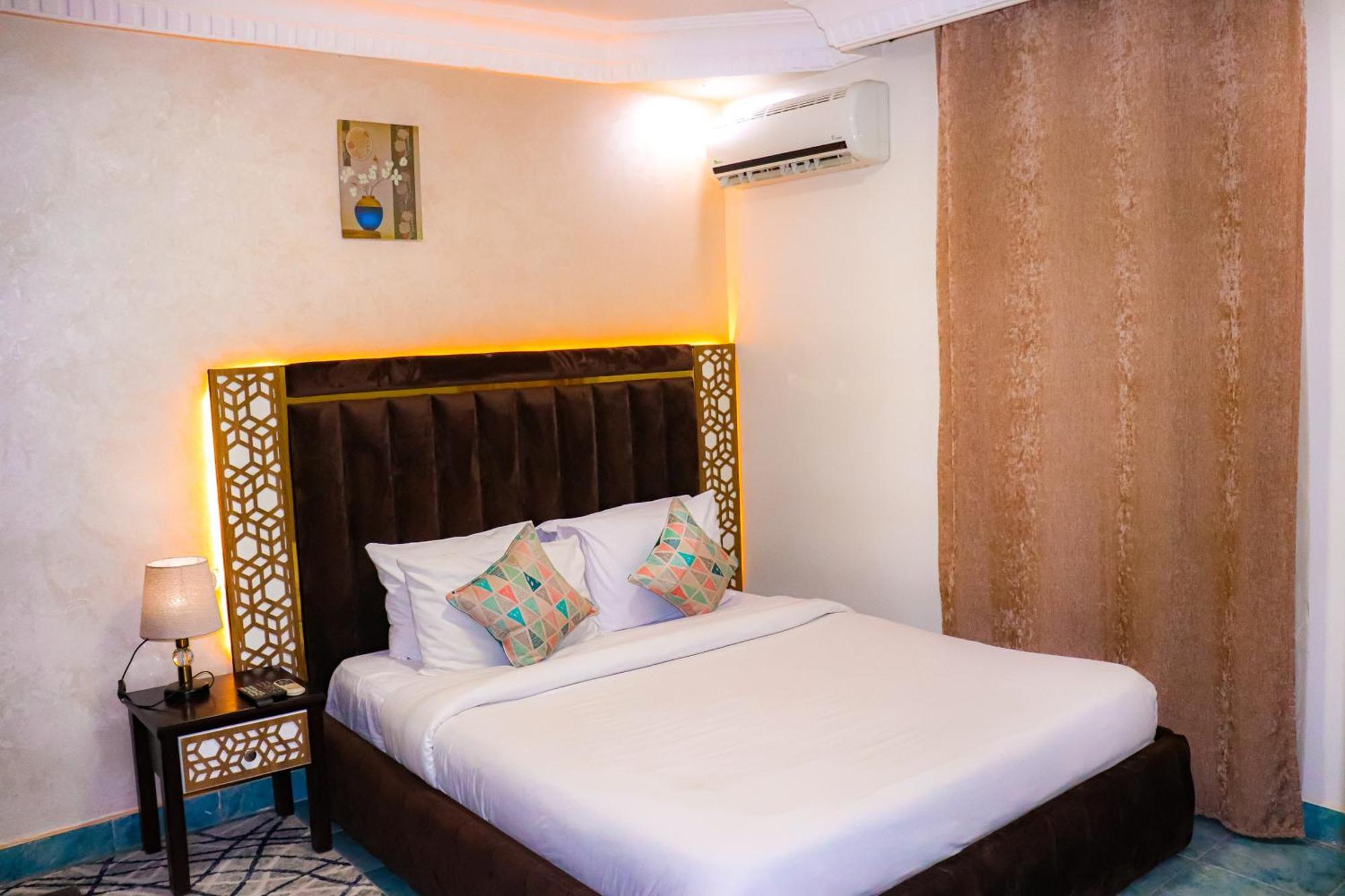 Golden Pyramids Inn Kafret el-Gabal 외부 사진