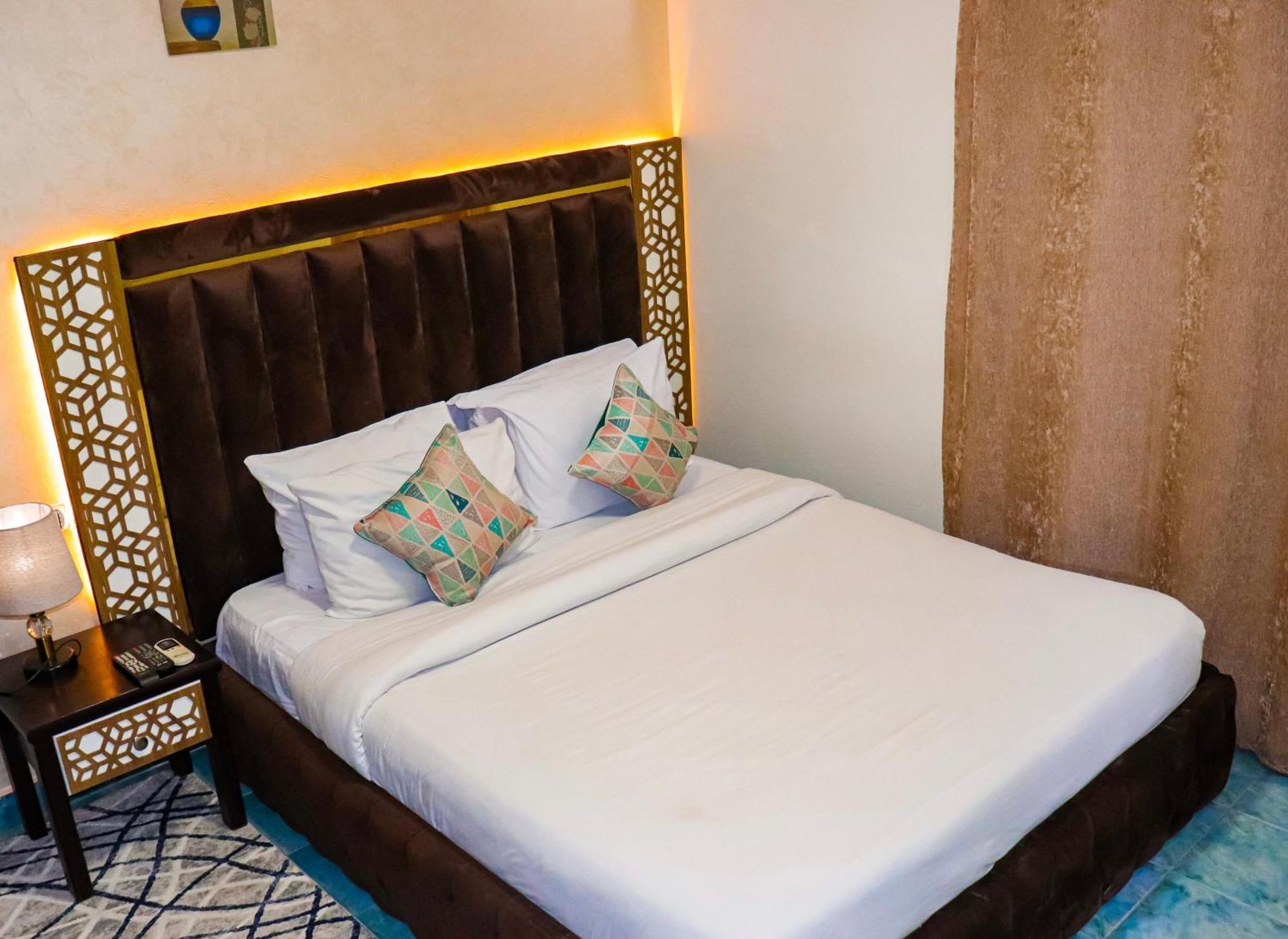 Golden Pyramids Inn Kafret el-Gabal 외부 사진