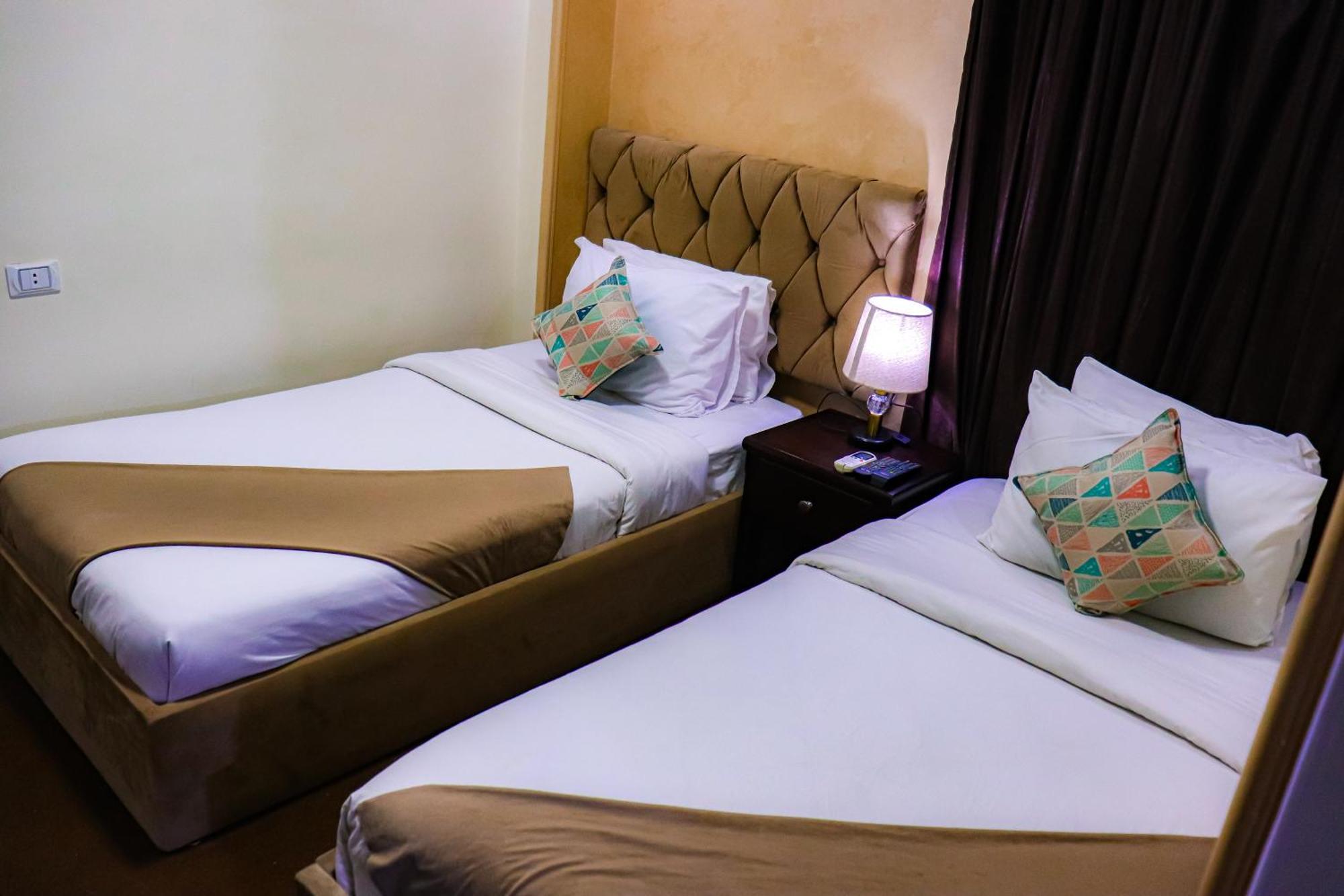 Golden Pyramids Inn Kafret el-Gabal 외부 사진