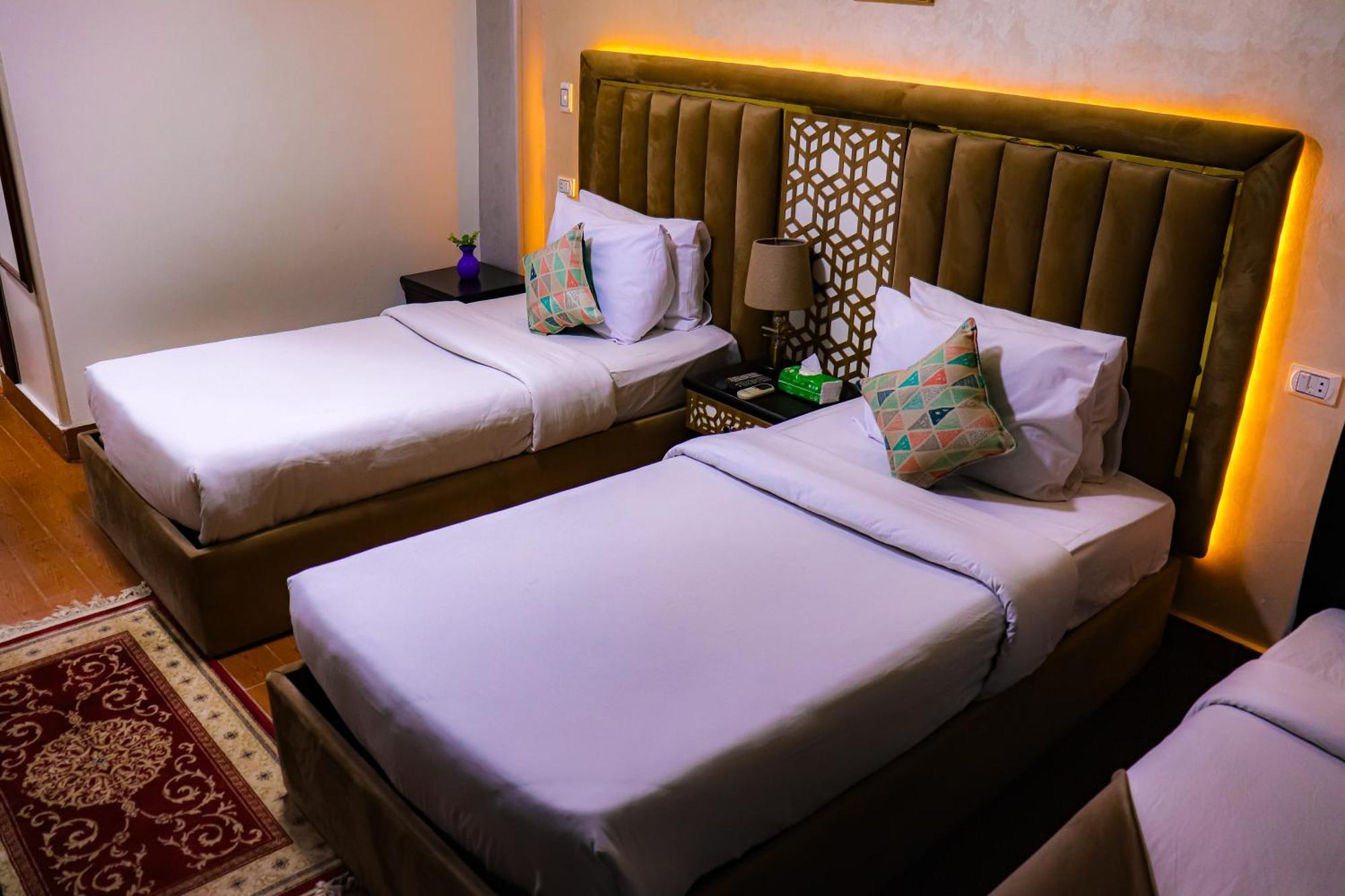 Golden Pyramids Inn Kafret el-Gabal 외부 사진