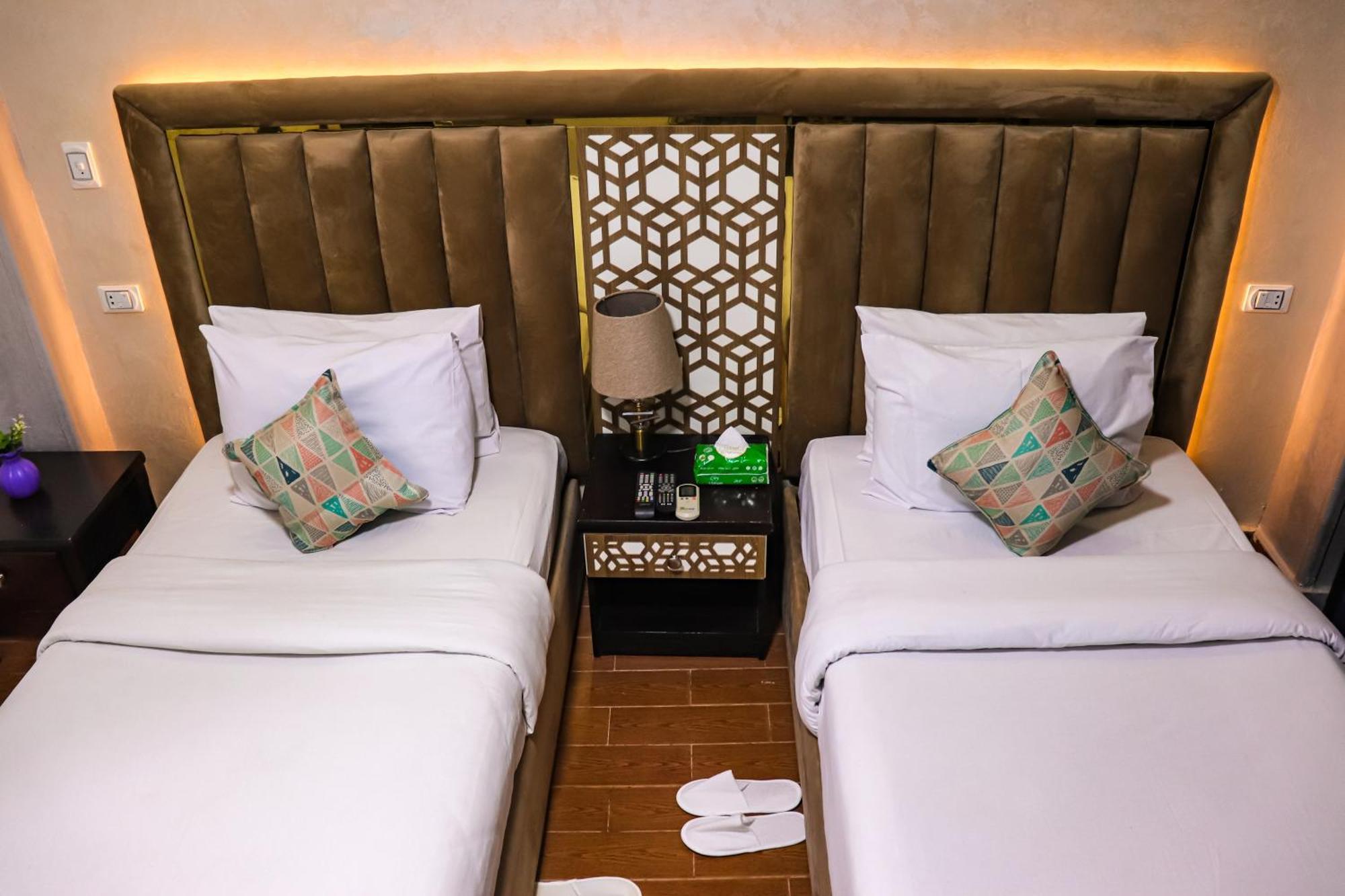 Golden Pyramids Inn Kafret el-Gabal 외부 사진