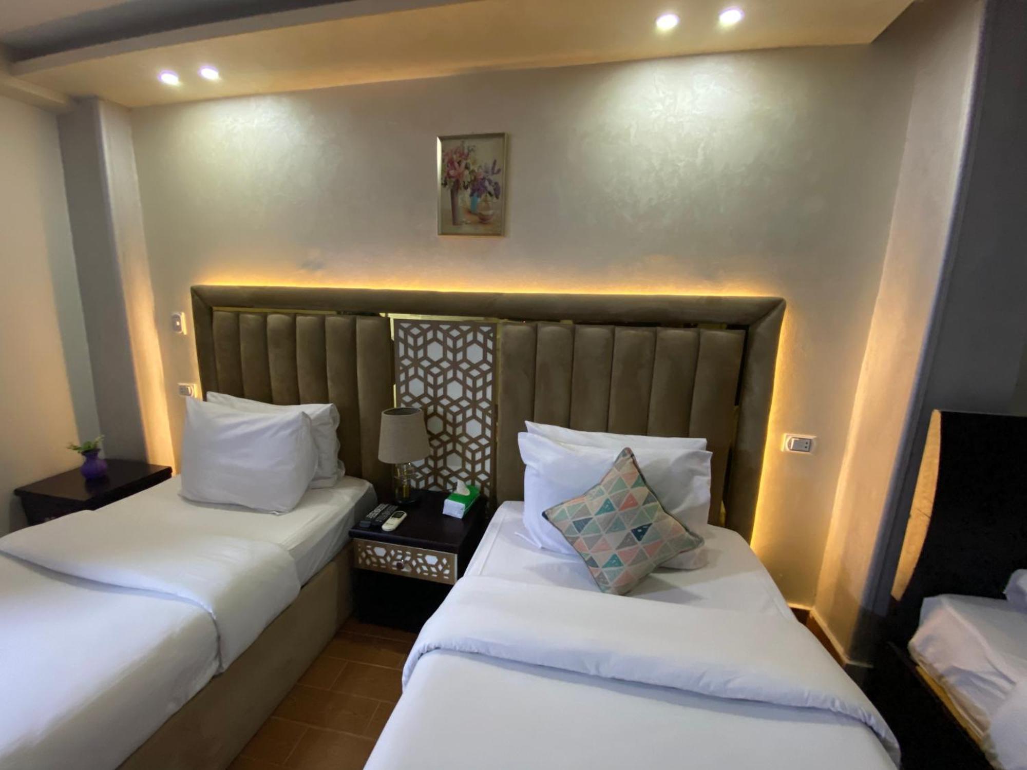 Golden Pyramids Inn Kafret el-Gabal 외부 사진