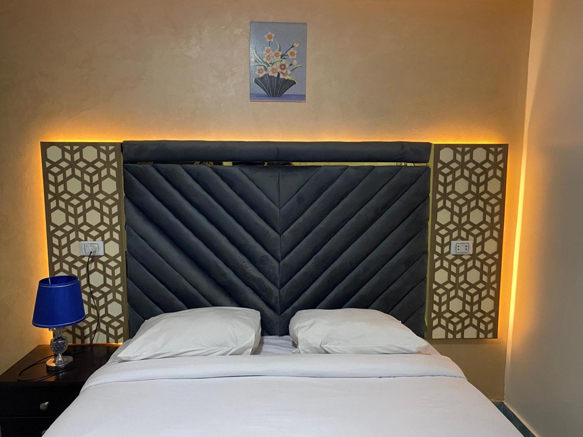 Golden Pyramids Inn Kafret el-Gabal 외부 사진